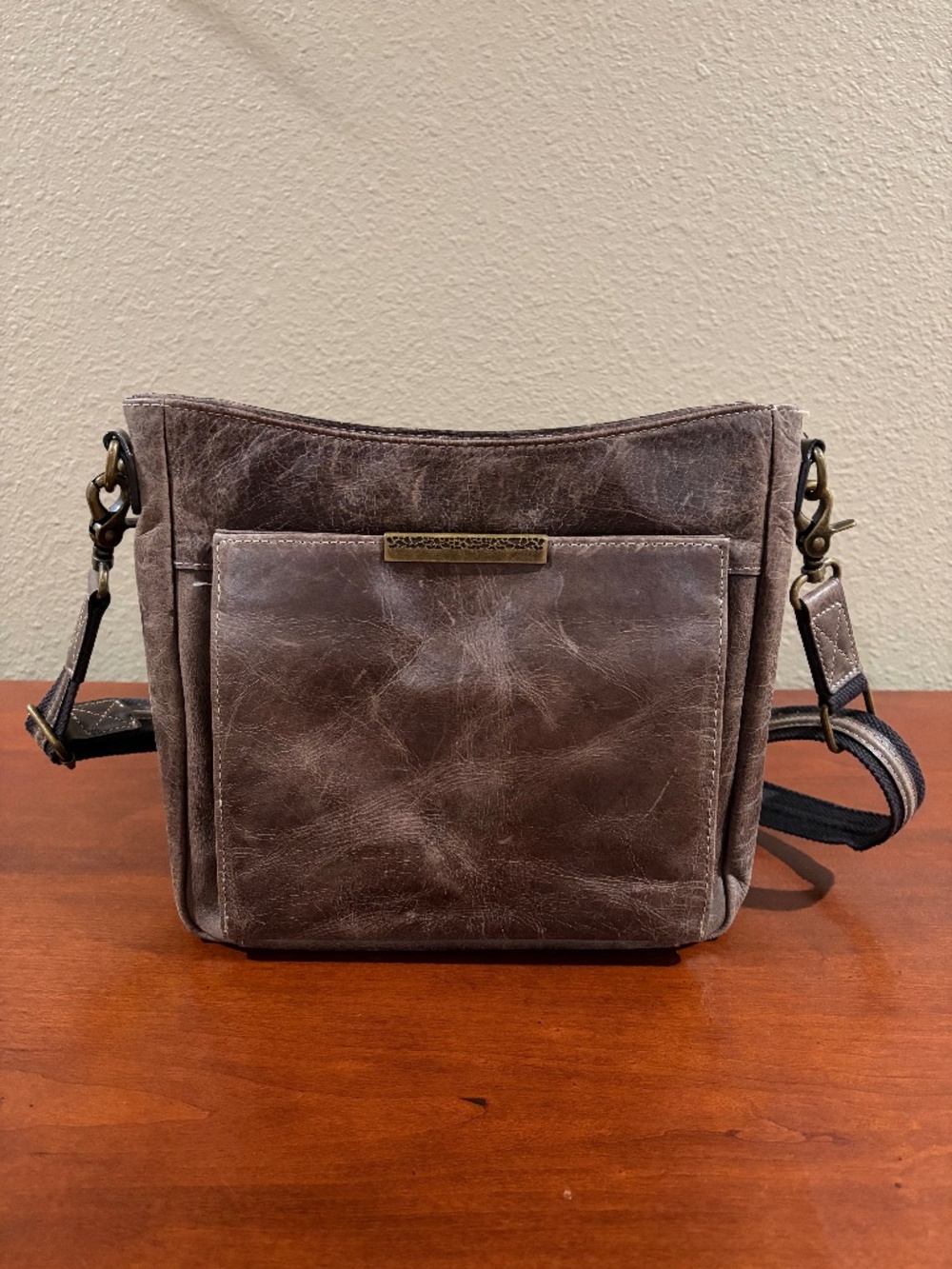 Gun Tote'n Mamas Slim X-Body RFID Concealed Carry Handbag - Vintage Brown